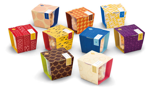 <strong>西澤明洋（EIGHT BRANDING DESIGN）</strong>　あおざしからり（2011～）　仙台銘菓・萩の月で有名な菓匠三全のあたらしい現代の揚げ菓子