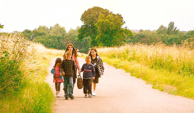 © 7 DAYS FILMS LIMITED 2012.ALL RIGHTS RESERVED.