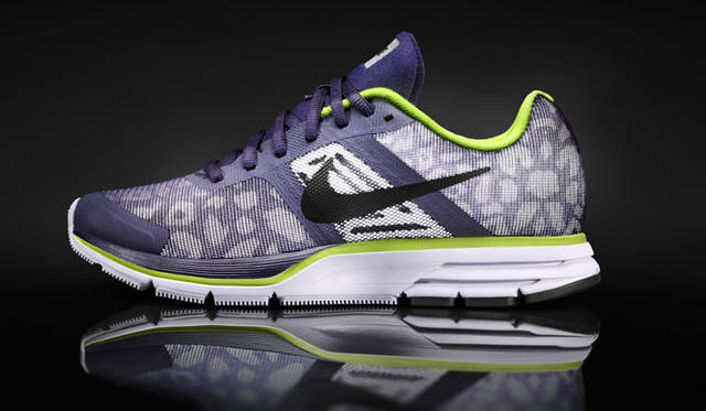 <strong>NIKE｜ナイキ</strong>　「ナイキ ウィメンズ エアペガサス+30 シールド」（展開店舗限定）1万1340円