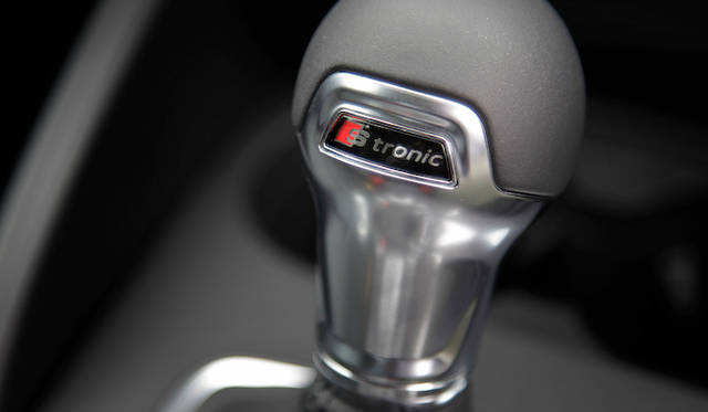 「1.8 TFSI クワトロ」の6段Sトロニックは、フィーリングこそ7段Sトロニックとかわらないが、よりトルクが太く、息の長い加速感が楽しめる