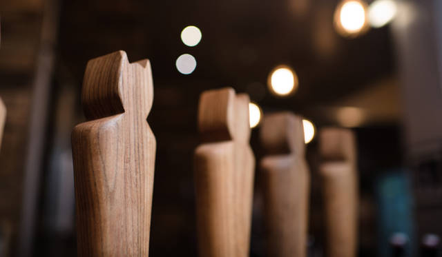 パブ「THE HANGING BAT」