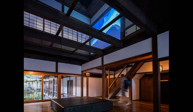 <strong>AT ART UWAJIMA 2013</strong>　愛媛県宇和島市「木屋旅館」 建築｜永山祐子建築設計、映像｜束芋