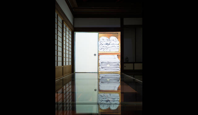 <strong>AT ART UWAJIMA 2013</strong>　愛媛県宇和島市「木屋旅館」 建築｜永山祐子建築設計、映像｜束芋