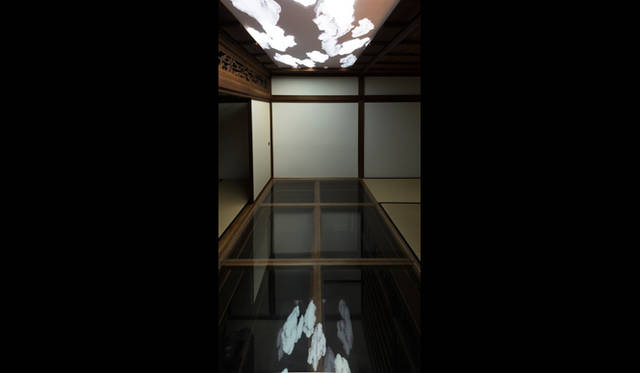 <strong>AT ART UWAJIMA 2013</strong>　愛媛県宇和島市「木屋旅館」 建築｜永山祐子建築設計、映像｜束芋