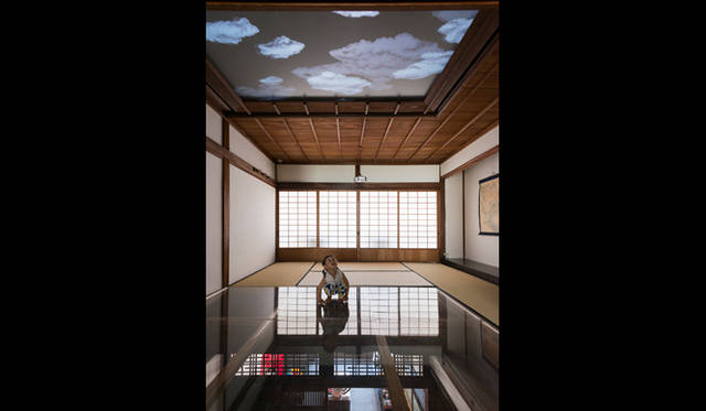 <strong>AT ART UWAJIMA 2013</strong>　愛媛県宇和島市「木屋旅館」 建築｜永山祐子建築設計、映像｜束芋