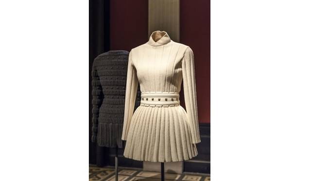 <strong>ART FILE 26｜「Alaïa （アライア）」</strong>　© Pierre Antoine