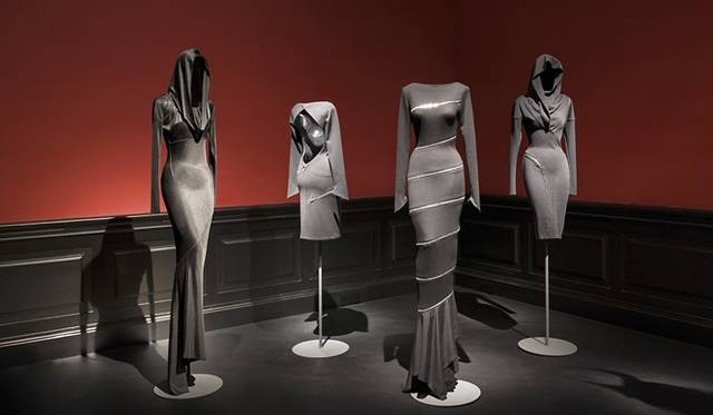 <strong>ART FILE 26｜「Alaïa （アライア）」</strong>　© Pierre Antoine