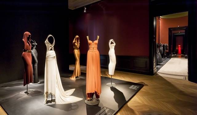 <strong>ART FILE 26｜「Alaïa （アライア）」</strong>　© Pierre Antoine