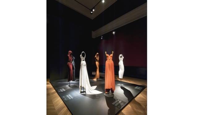 <strong>ART FILE 26｜「Alaïa （アライア）」</strong>　© Pierre Antoine