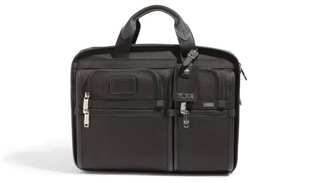 <strong>TUMI｜トゥミ</strong>　エクスパンダブル機能を装備した1コンパートメントタイプ。リミテッド エディション2013・エクスパンダブル・オーガナイザー・ ブリーフ（ブラック）