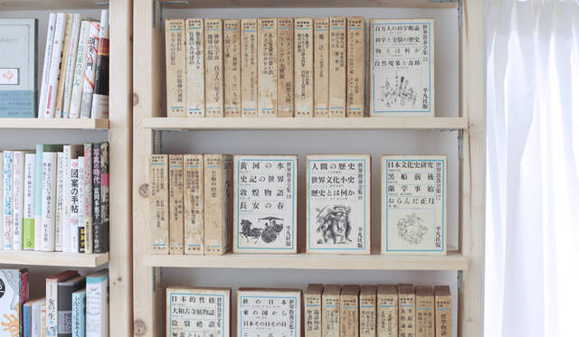 2F書斎スペースで取り扱う小説や教養書籍