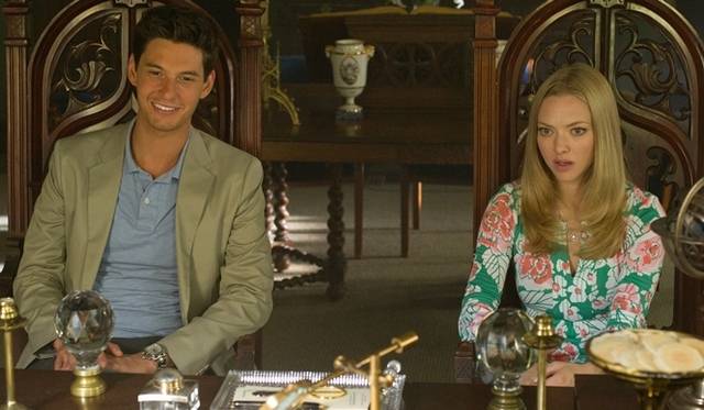 <strong>MOVIE｜超豪華キャストトが繰り広げる『グリフィン家のウエディングノート』</strong>　© 2012 WEDDING PRODUCTIONS, INC. All Rights Reserved.