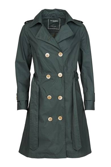 <strong>ILSE JACOBSEN HORNBAEK｜イルセ ヤコブセン・ホーンバック ポップアップストア</strong><br /><br />ライトウェイトトレンチコート<br />色｜ディープフォレスト<br />価格｜4万1000円<br /><br />イルセ・ヤコブセン ポップアップストア<br />場所｜東急百貨店 本店<br />期間｜11月14日（木）～11月28日（木）<br />東京都渋谷区渋谷2-24-1<br /><br />ベルグート<br />Tel.0561-76-9742<br />http://shop-bg.jp/ 