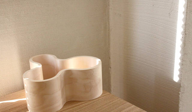 <strong>Yoko Ueno Lewis｜暮らしノート｜木と暮らす raw wood, slow life and less design </strong>