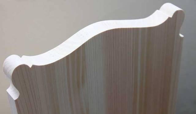 <strong>Yoko Ueno Lewis｜暮らしノート｜木と暮らす raw wood, slow life and less design </strong>　最近の自作のエッジにこだわったカッティングボード<br />