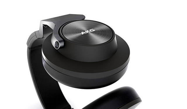 リファレンス クローズドバック オーバーヘッドホン K545<br />オープンプライス（実勢売価2万4800円）