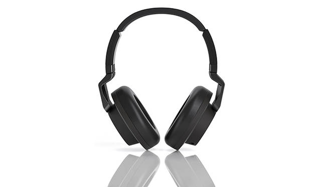 リファレンス クローズドバック オーバーヘッドホン K545<br />オープンプライス（実勢売価2万4800円）