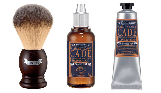 <strong>L’OCCITANE｜ロクシタン</strong>　「ロクシタン オム」　左から、「ケード」 シェービングブラシ8190円（※数量限定のため、売切り次第終了）、「ケード」 シェービングオイル（30ｍL）3360円、「ケード」 シェービングクリーム（30ｍL）1890円