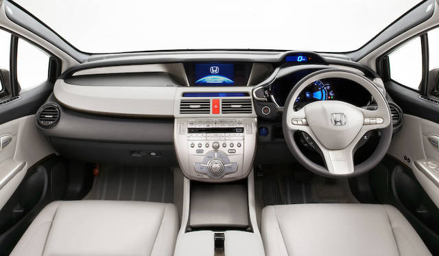 2008年からリース販売された燃料電池車