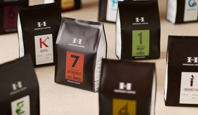 <strong>西澤明洋（EIGHT BRANDING DESIGN）</strong>　HORIGUCHI COFFEE（2003～）　最高品質の生豆を取り扱い、焙煎やブレンドに対しても先進的かつ独自の取り組みをしているスペシャリティコーヒー専門店