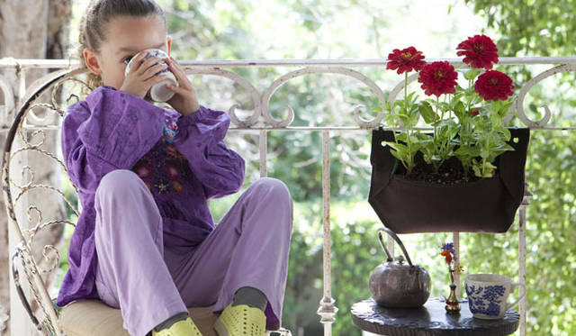 <strong>KRONGTHIP INNOVATION｜クロンティップイノベーション</strong>　フェルト生地の防水プランター「Woolly pocket（ウーリーポケット）」　