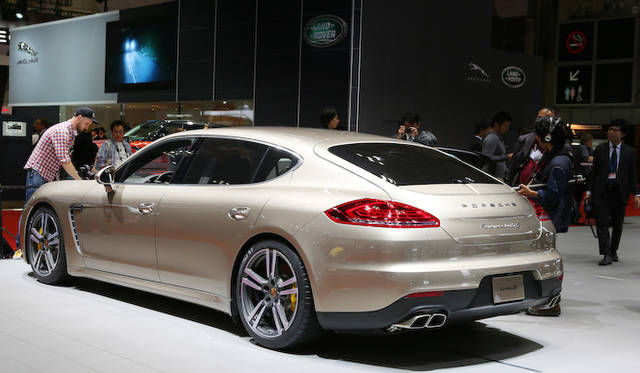 porsche_panamera_turbo_s_executive_53