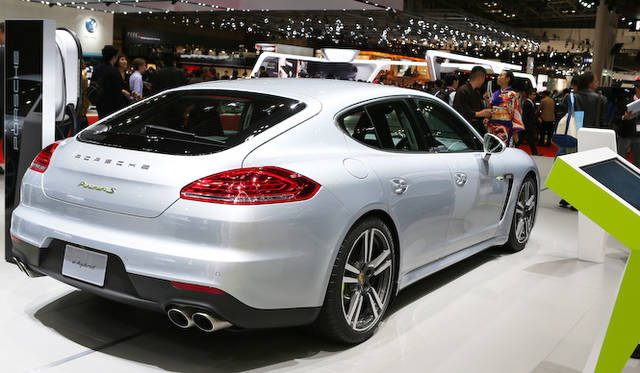 porsche_panamera_s-e_hybrid_52