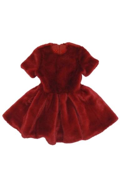 <strong>OPENING CEREMONY｜ハローキティとオープニングセレモニーがコラボレーション</strong><br /><br />FUR DRESS<br />3万9900円<br /><br />OPENING CEREMONY OMOTESANDO<br />東京都渋谷区神宮前6-7-1-B<br />Tel. 03-5466-6350<br />営業時間｜11:00～21:00<br />不定休<br /><br />OPENING CEREMONY<br />http://www.openingceremonyjapan.com/