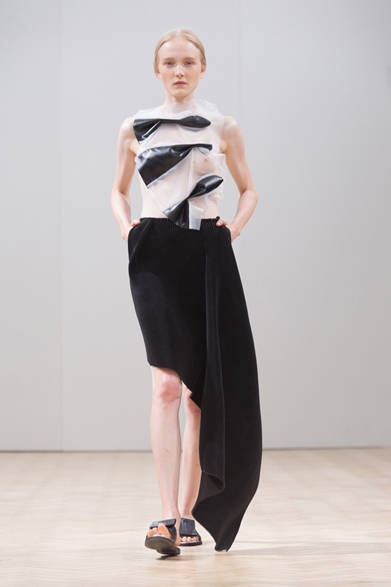 <strong>J.W. Anderson｜J.W. アンダーソン</strong>　2014年春夏コレクション