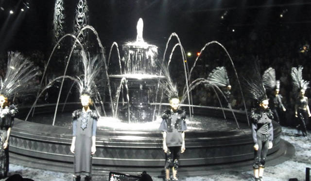 <strong>萩原輝美のファッション・デイズ vol.93</strong>　ルイ・ヴィトン　2014年春夏コレクション会場