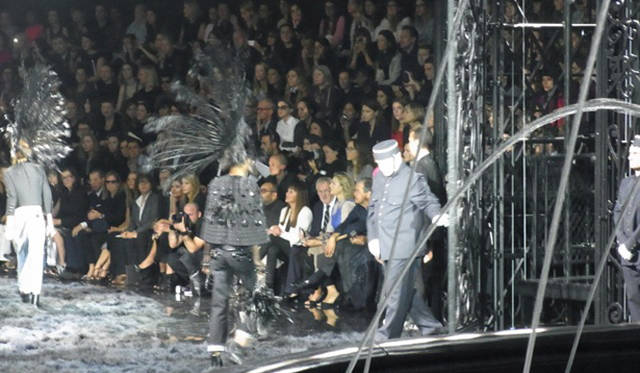 <strong>萩原輝美のファッション・デイズ vol.93</strong>　ルイ・ヴィトン　2014年春夏コレクション会場