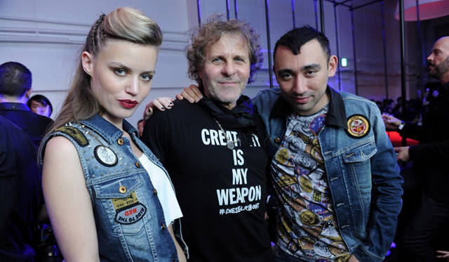 <strong>DIESEL｜ディーゼル</strong>　新アクセサリーコレクション グローバルローンチイベント<br /><br />左から モデルのジョージア・メイ・ジャガー、ディーゼル創始者兼社長のレンツォ・ロッソ、アーティスティック・ディレクターのニコラ・フォルミケッティ