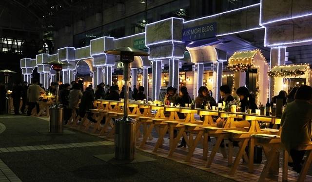<strong>EVENT｜アークヒルズに200人掛けダイニングテーブルが出現</strong>　