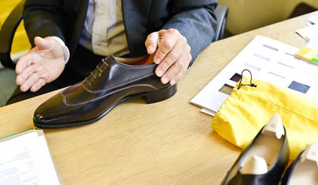 <strong>JOHN LOBB｜ジョンロブ</strong>　