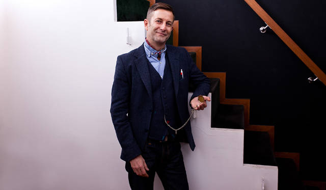 デザイナーのニック・ホーランド氏