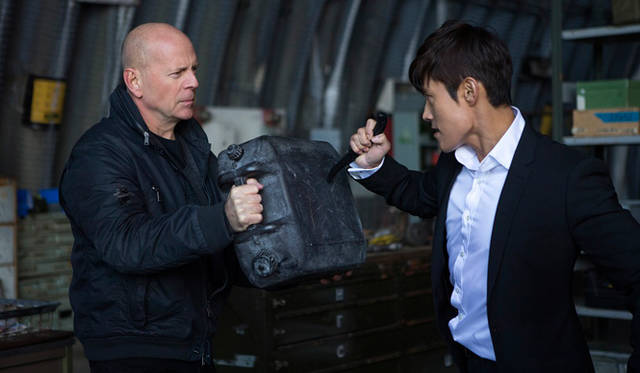 © 2013 Summit Entertainment, LLC. All Rights Reserved.