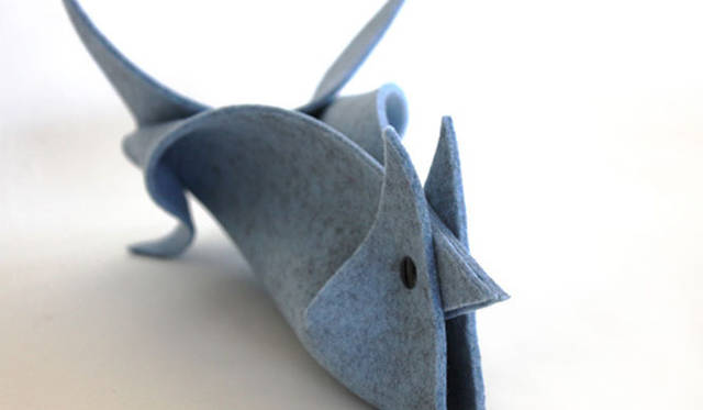 <strong>フロマエcafé＆ギャラリー</strong>　「Feel Felt」Yoko Ueno Lewis個展　ゴールドフィッシュまたはカーディナル