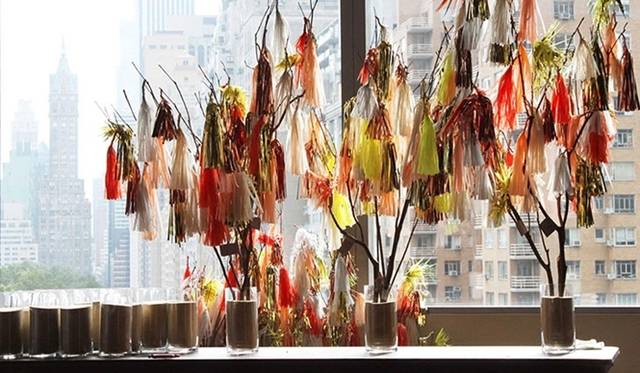 <strong>OPENING CEREMONY｜ホリデイシーズンキャンペーン「HAPPY HOLIDAYS with CONFETTI SYSTEM」を開催</strong>　FRINGED TABLETOP TRESS　1万395円