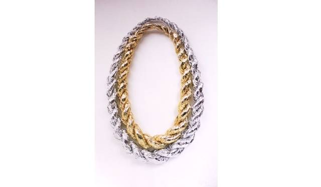 <strong>OPENING CEREMONY｜ホリデイシーズンキャンペーン「HAPPY HOLIDAYS with CONFETTI SYSTEM」を開催</strong>　NECKLACE GIFT WRAP 735円