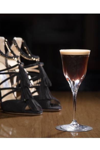 <strong>JIMMY CHOO｜スペシャルカクテルが楽しめるイベントを表参道にて開催</strong><br /><br />「フランベ」 950円<br />エスプレッソ×アーモンドシロップ（ノンアルコール）<br /><br /><strong>montoak</strong><br />営業時間｜11:00～翌3:00<br />東京都渋谷区神宮前6-1-9<br />Tel.03-5468-5928<br />www.heads-west.com<br /><br />ジミー チュウ<br />Tel. 03-5413-1150<br />www.jimmychoo.com