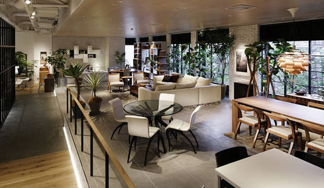 <strong>AOYAMA LOVE TREE</strong>　「ACTUS」東京都港区北青山2-12-28 1F　http://www.actus-interior.com