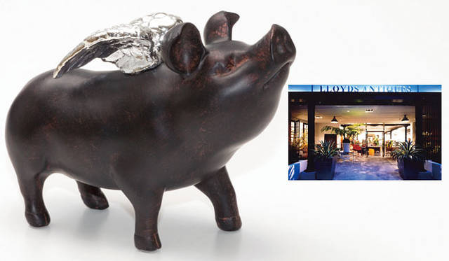 <strong>AOYAMA LOVE TREE</strong>　「Lloyd’s Antiques」東京都渋谷区神宮前3-1-30　http://www.lloyds.co.jp