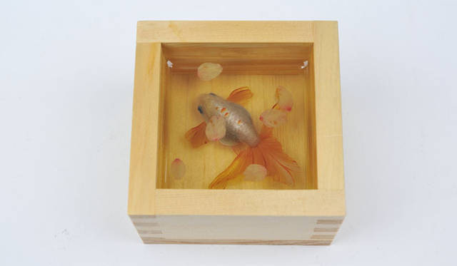 <strong>銀座・和光</strong>　伝統を更新する「承」　金魚をテーマにさまざまな手法で表現｜深堀隆介