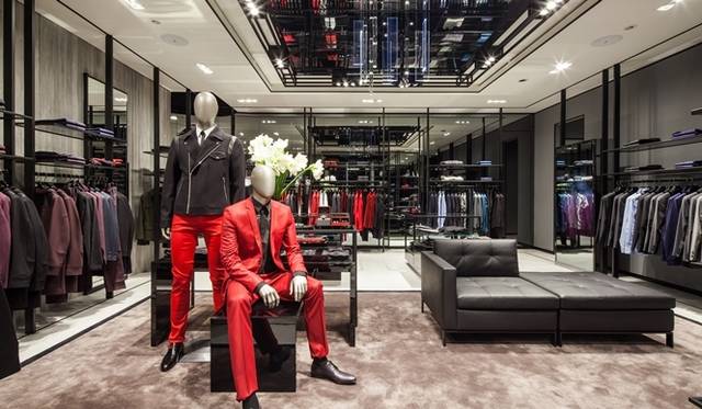 <strong>HUGO BOSS｜日本で唯一の旗艦店「BOSS ストア 表参道」が誕生</strong>　ストアの地下1階フロア