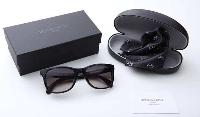 <strong>VIKTOR & ROLF│2011年コレクションの「71-0068」を100本限定で復刻</strong>　3万3600円