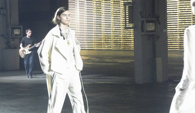<strong>萩原輝美のファッション・デイズ vol.94</strong>　DRIES VAN NOTEN（ドリス ヴァン ノッテン）ショー会場