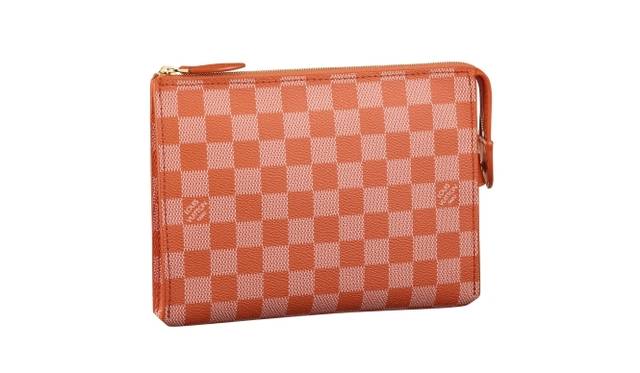 <strong>LOUIS VUITTON