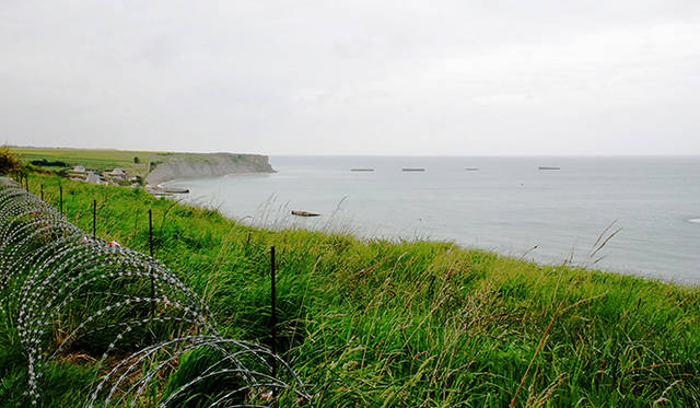 <strong>特集｜ボルドーから英国海峡へ！　探検船で“ラグジュアリーな冒険”を満喫</strong>　現在のノルマンディー海岸。この一帯は歴史的な戦争遺産として保存されている
