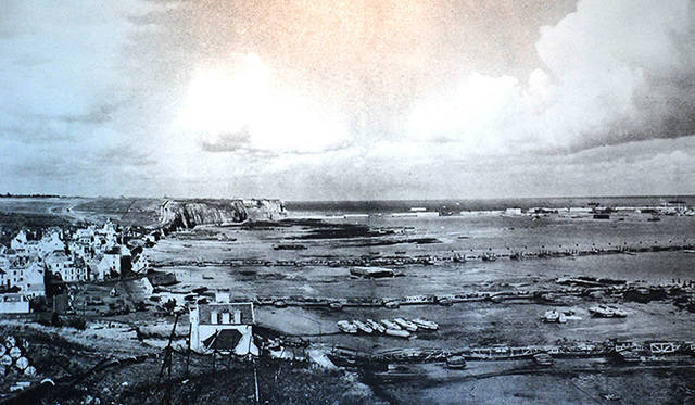 <strong>特集｜ボルドーから英国海峡へ！　探検船で“ラグジュアリーな冒険”を満喫</strong>　1944年当時のノルマンディー海岸。「D-デイ」と呼ばれる世紀の上陸作戦の舞台となった