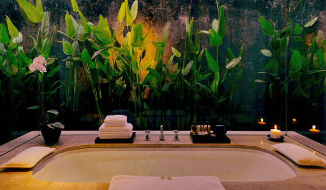 <strong>Amanresorts｜アマンリゾーツ</strong>　「アマヌサ（Amanusa）」　コートヤード付きのガーデンスイート（ゲストルーム）　© Amanresorts